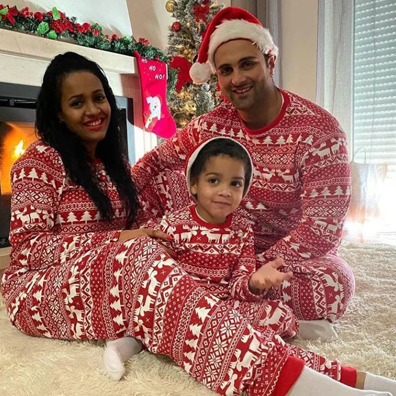Pyjamas motif assorti Famille Rouge