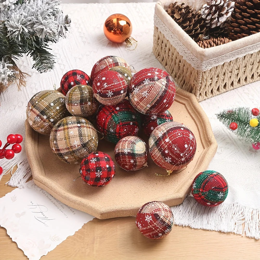Boules de Noël en Mousse Faites à la Main