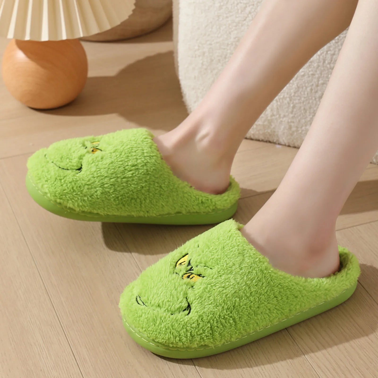 Pantoufles de Noël Grinch pour Hommes ou Femmes