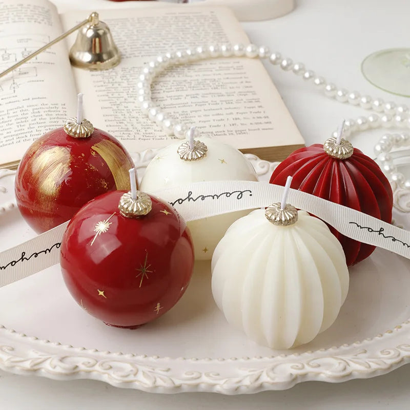 Bougie Boule de Noël Blanche avec Étoile Dorée